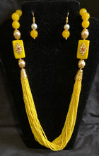 Load image into Gallery viewer, Jaipuri Beads Necklace Set