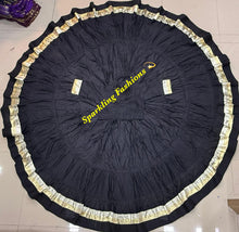 Load image into Gallery viewer, Beautiful Lehngha Choli
