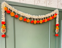 Load image into Gallery viewer, Door Garland with Side Hanging
