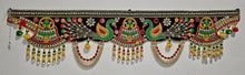 Load image into Gallery viewer, Decorative Peacock Garland
